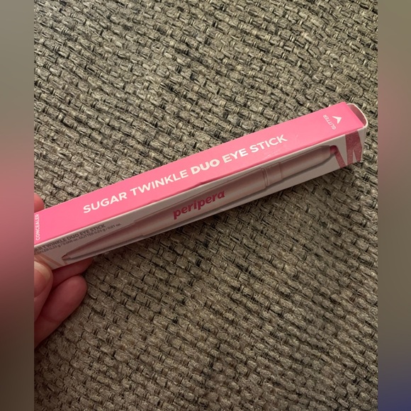 NIB Sugar Twinkle Duo Eye Shadow Stick - Picture 3 of 3